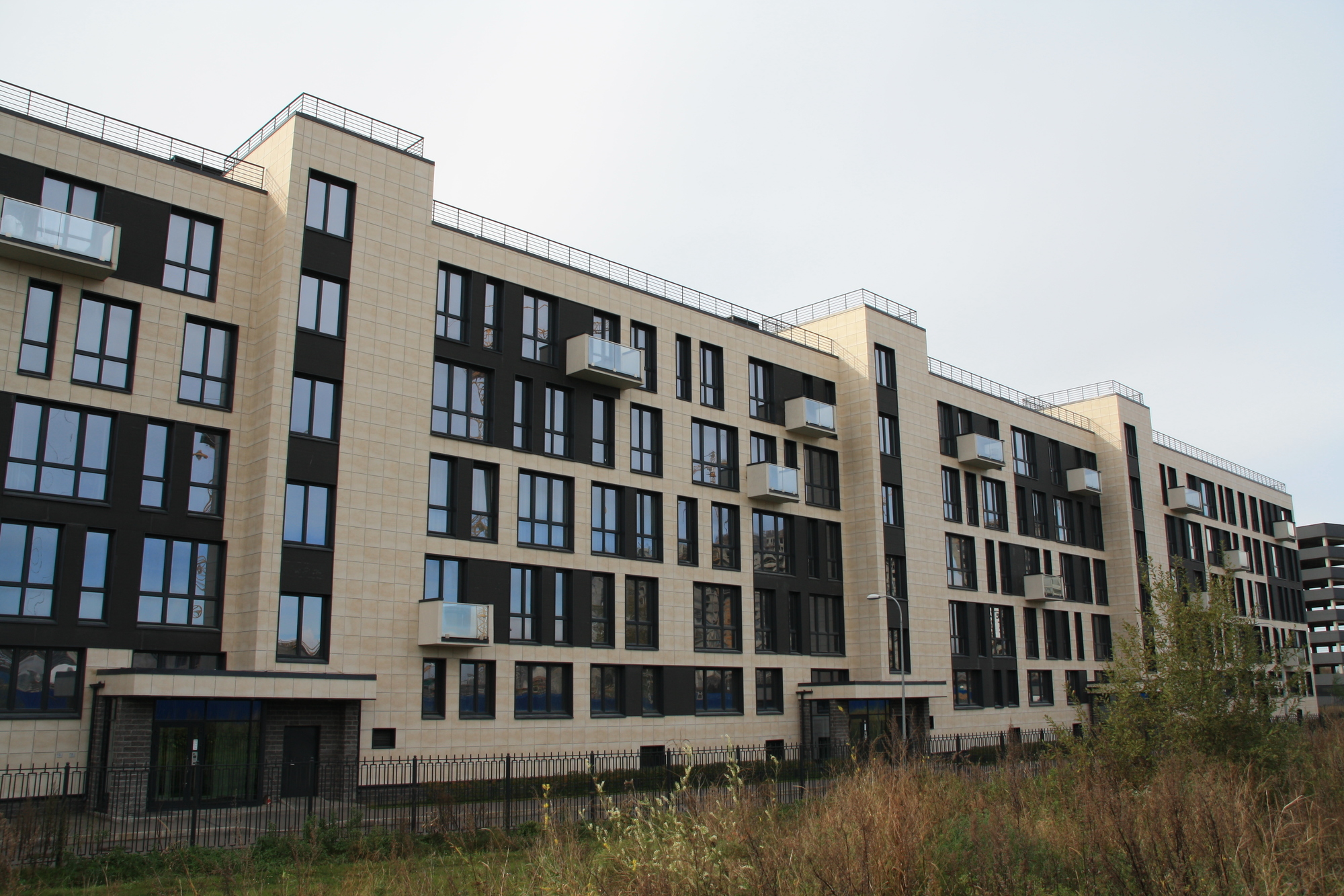 С начала года в Петербурге ввели в эксплуатацию рекордные 154 тыс. кв. м жилья бизнес-класса 