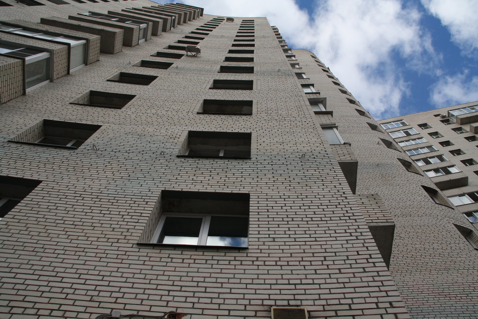 Исследование: какой срок продажи квартиры на вторичном рынке россияне считают реальным в 2025 году