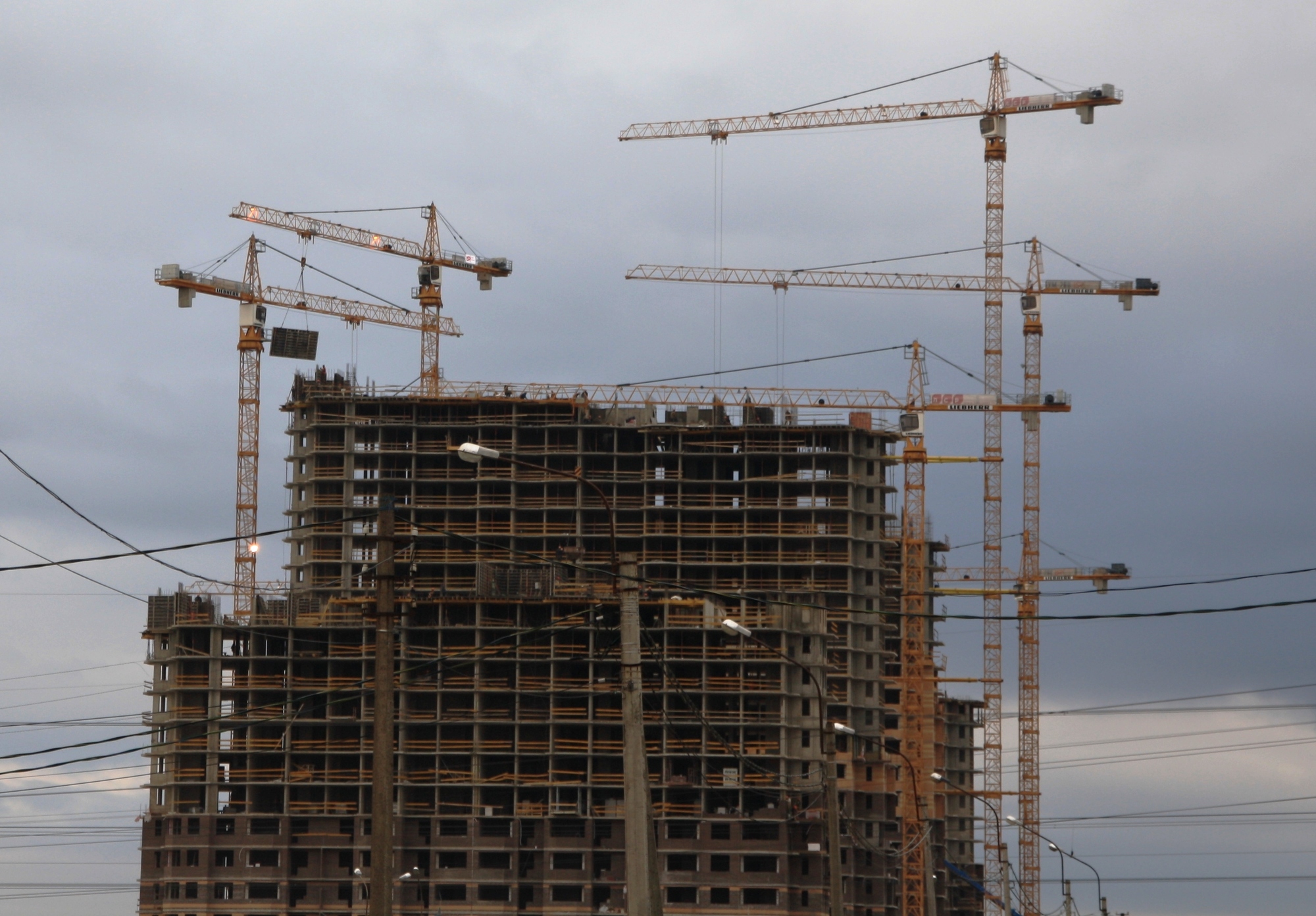 Россияне вложили около 10 трлн рублей в покупку жилья