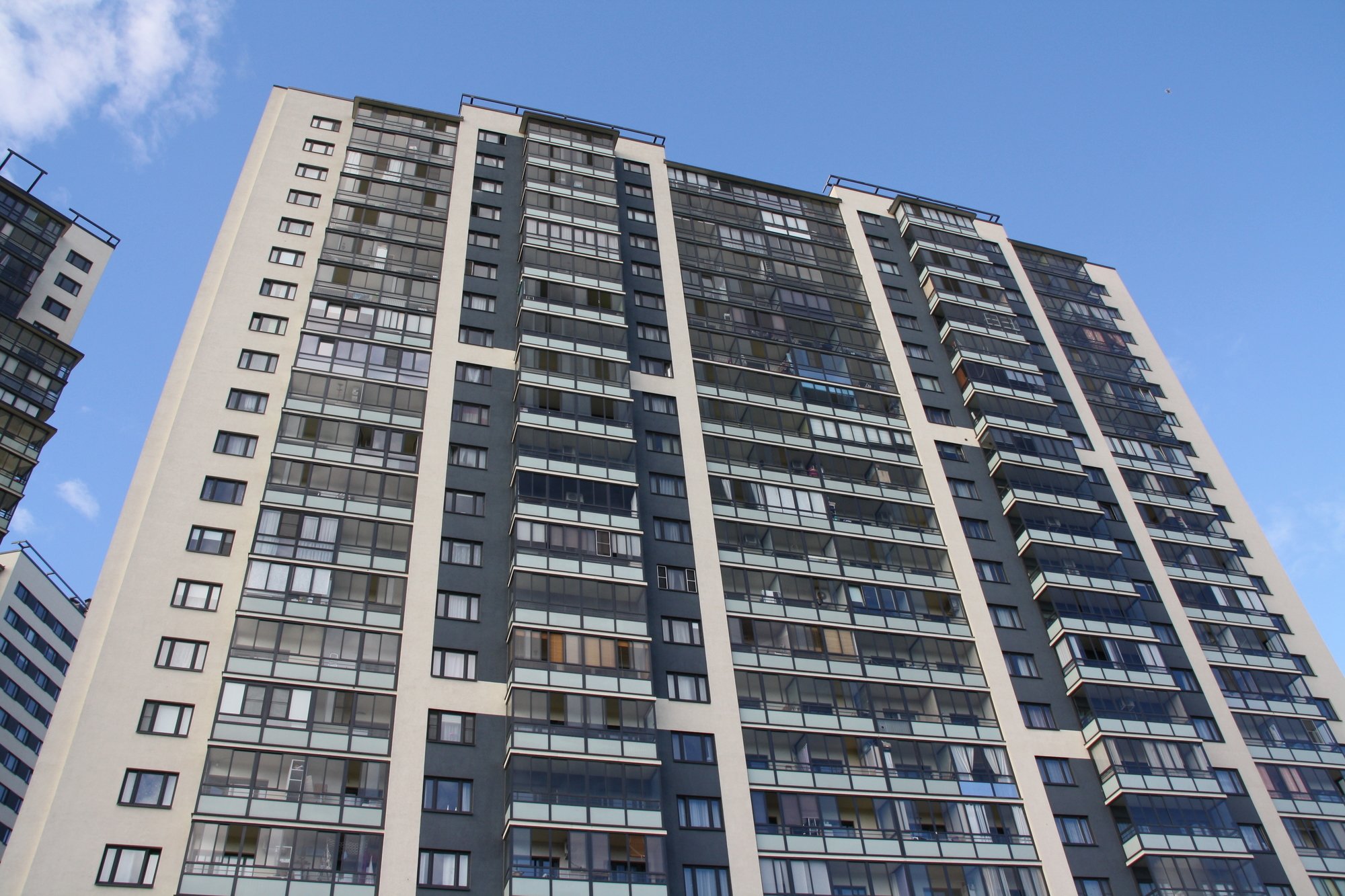 Дольщики долгостроя ЖК &laquo;ЛомоносовЪ&raquo; получили ключи от квартир 