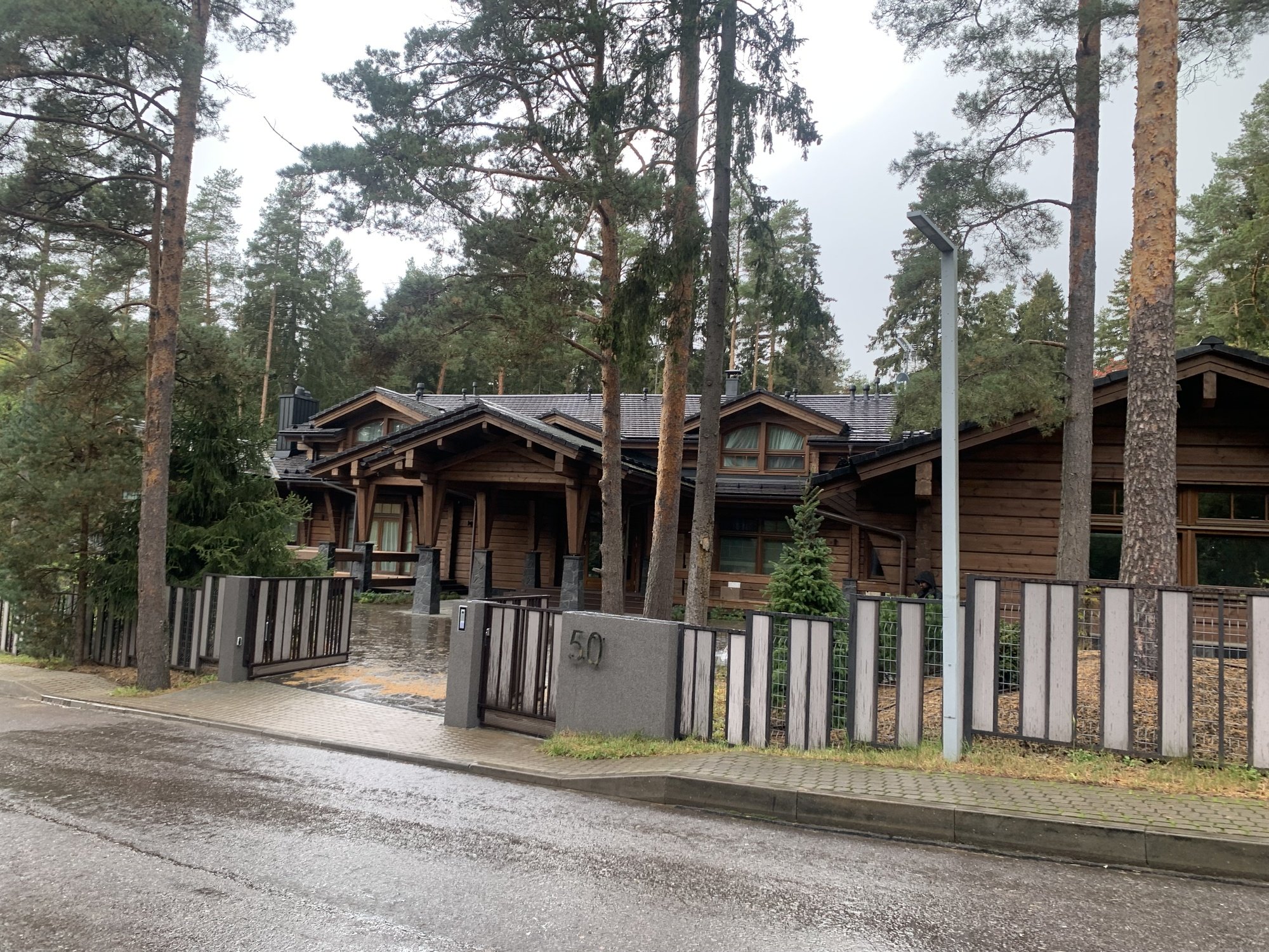 Цены на элитную загородную недвижимость под Петербургом выросли в январе
