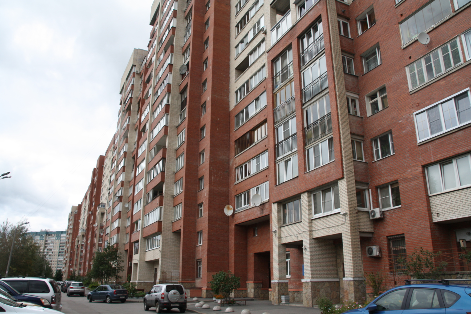 Цены на квартиры на вторичном рынке Петербурга снижаются