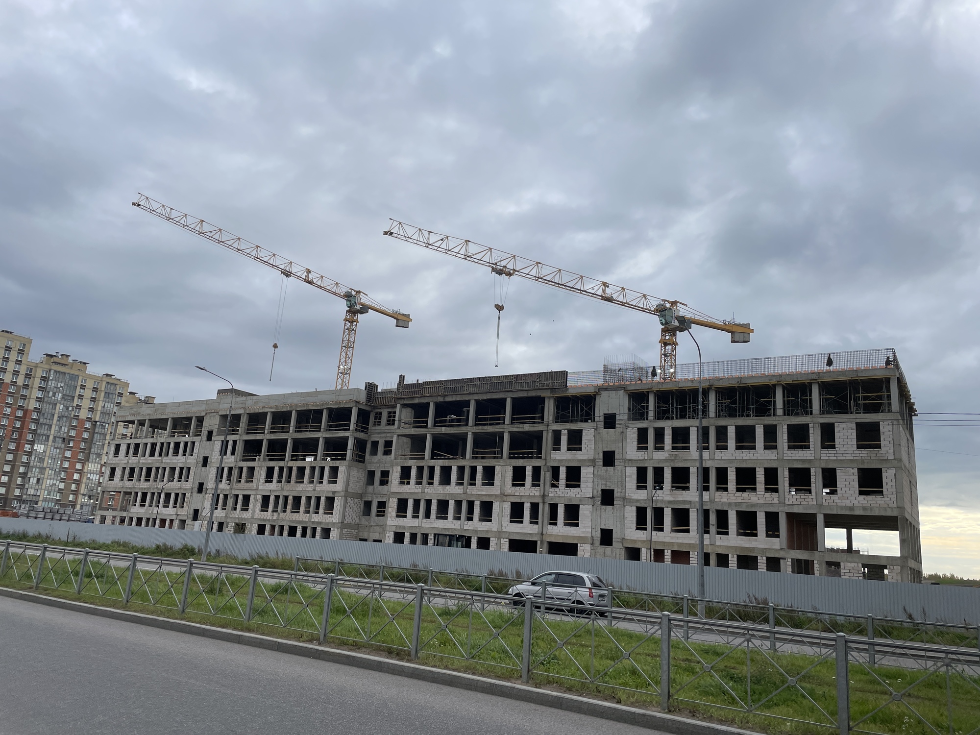 В июле-августе продажи новостроек в Петербургской агломерации выросли на 15% 